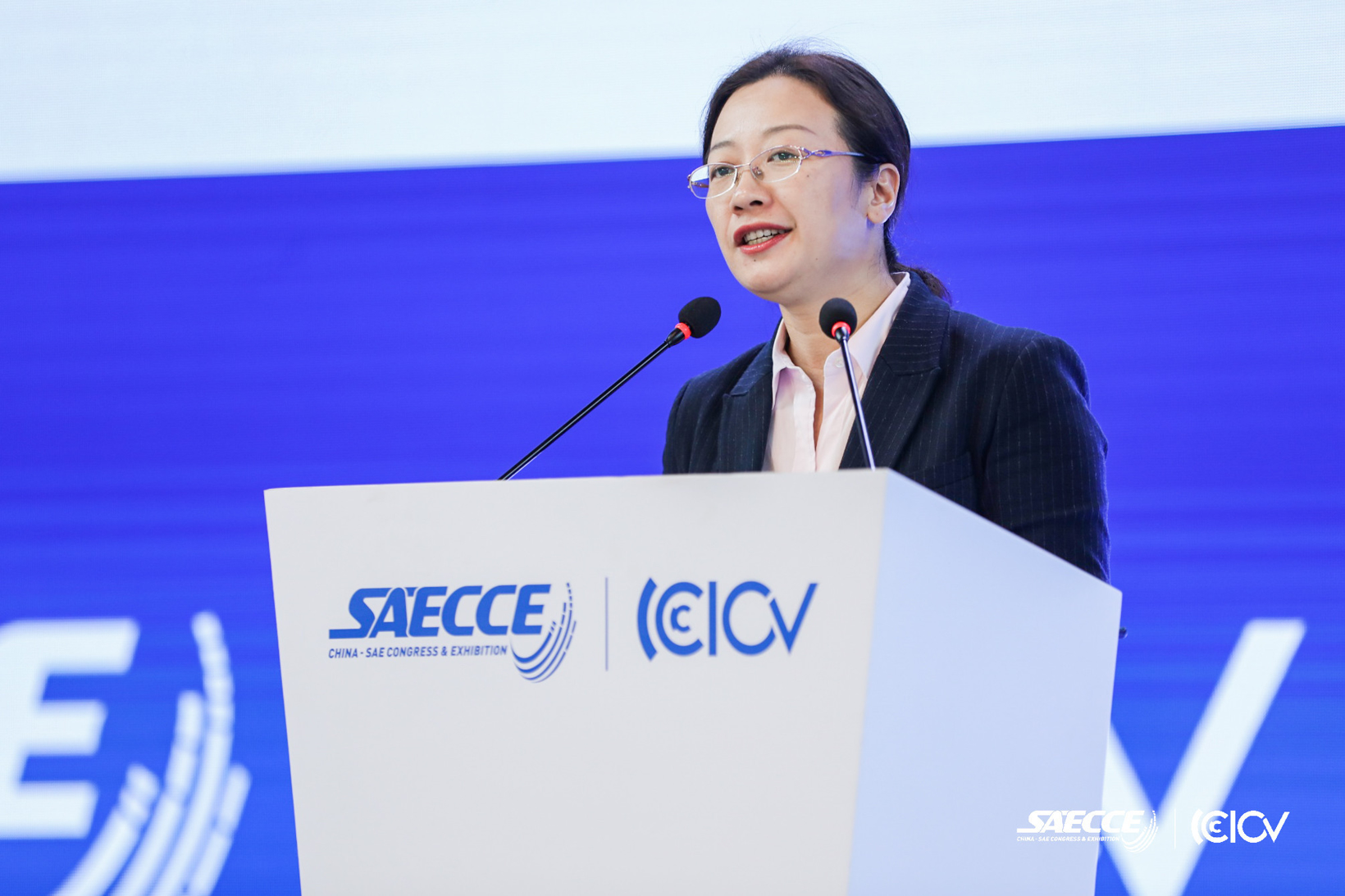 SAECCE 2020 | 中国汽研雷剑梅：融合EMC性能管控的汽车电气系统架构开发