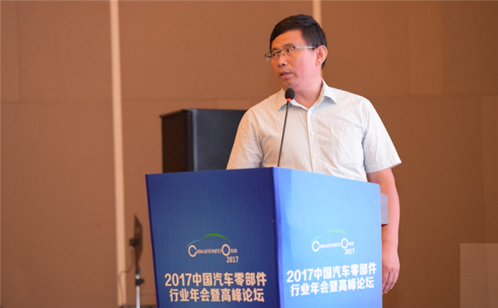 【2017汽车零部件高峰论坛】上汽制动系统卜凡彬：汽车“新四化”趋势对制动系统的新要求