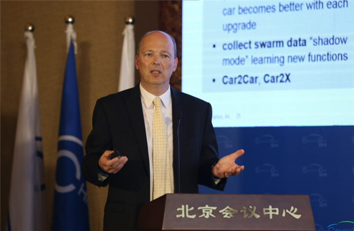Synopsys汽车战略副总裁Burkhard Huhnke：新思想，新征程-驱动汽车创新（Driving Automotive Innovation）