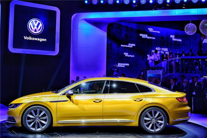 一汽-大众开启“轿车+SUV”产品攻势 T-Roc、全新一代CC北京车展亮相