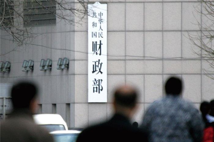 靴子落地！汽车进口关税降低10% 豪华车或再掀“官降潮”