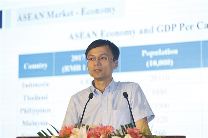 应对中美贸易摩擦新形势 2018重点汽车出口市场政策法规宣讲