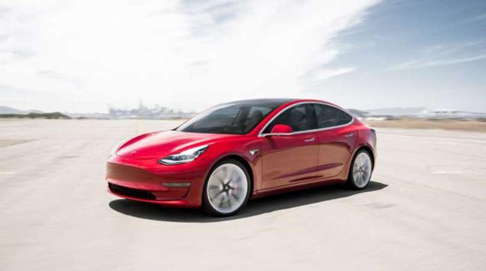 盗窃特斯拉Model 3只需一部智能手机 免钥门禁成安全漏洞