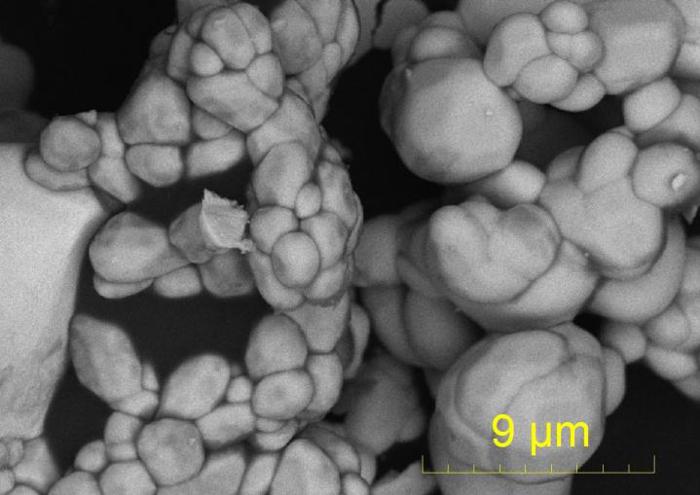 俄罗斯、中国科学家合作 成功将锂离子电池容量提升15%