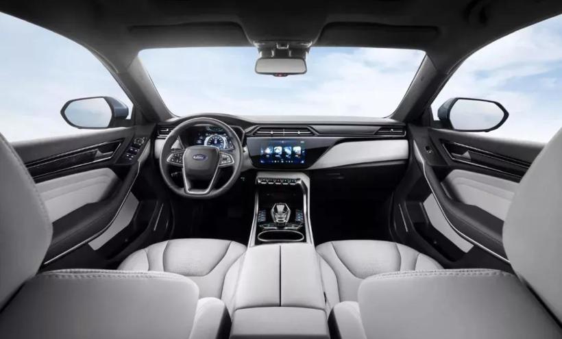 福特中国首款纯电动车“领界EV”官图发布 新车续航360KM/下半年上市