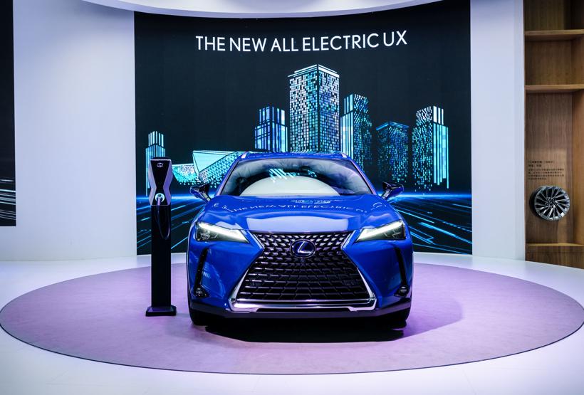 全新雷克萨斯纯电动UX 300e于广州车展全球首发