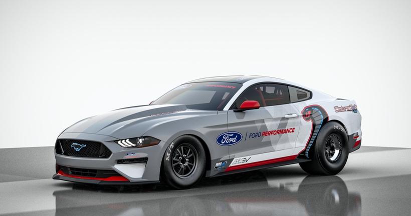 福特全球性能车团队推出福特首台纯电动直线加速赛车  Mustang Cobra Jet 1400