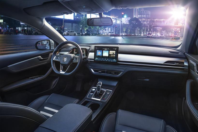 比亚迪秦Pro超越版7.98万元起袭焕新上市