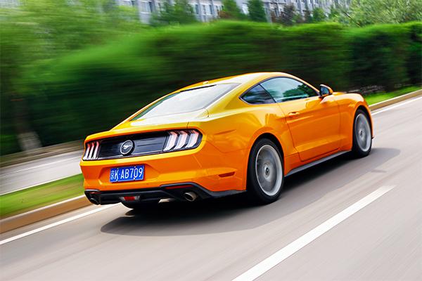 福特Mustang换装10AT，你的跑车梦更进一步了