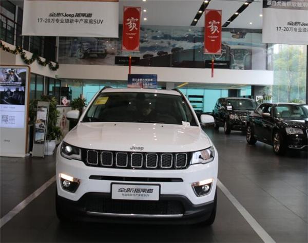 霸气不失儒雅，全新Jeep指南者店内实拍