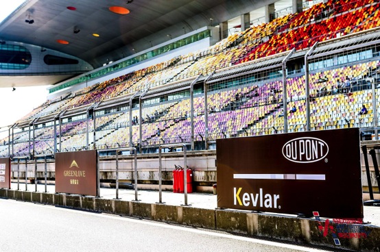 杜邦™ Kevlar® 再次亮相英伦赛车节