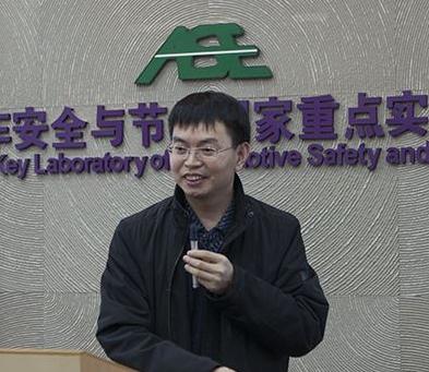清华大学王建强：智能网联汽车的强国之路