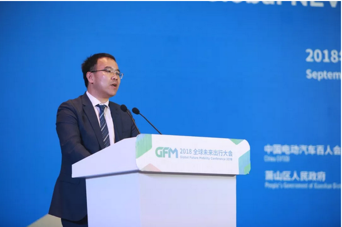 杨学良详述吉利未来出行领域最新布局 飞行汽车10月份开始预定