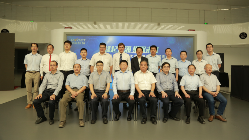 从“过度投入”到厚积薄发 蜂巢易创发布“I纪元”动力总成技术