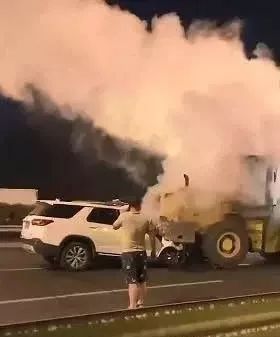 从南四环撞铲车聊汽车安全技术