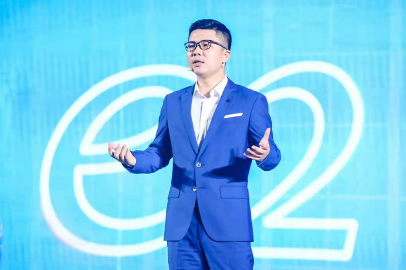 8.98万元起！新一代智感电动跨界车比亚迪e2上市