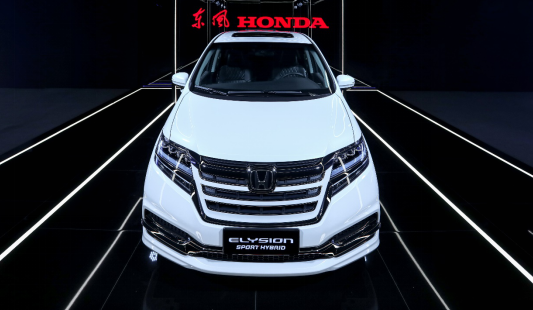 构建业界首个混动家族，开启东风Honda全混时代 艾力绅锐·混动重装上市