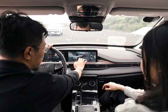 EXEED星途LX剑指华东，硬核实力直面合资SUV