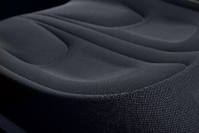 麦格纳推出FreeForm技术 诠释汽车座椅可以更舒服更好看