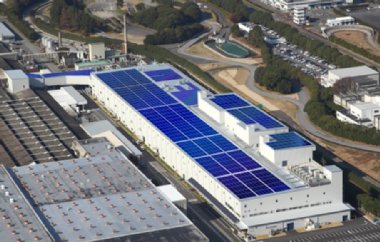 三菱汽车公司利用电动汽车废旧电池为工厂供电 减少碳排放