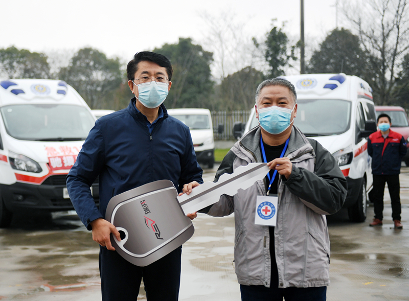 奇瑞集团向武汉芜湖两地捐赠负压救护车