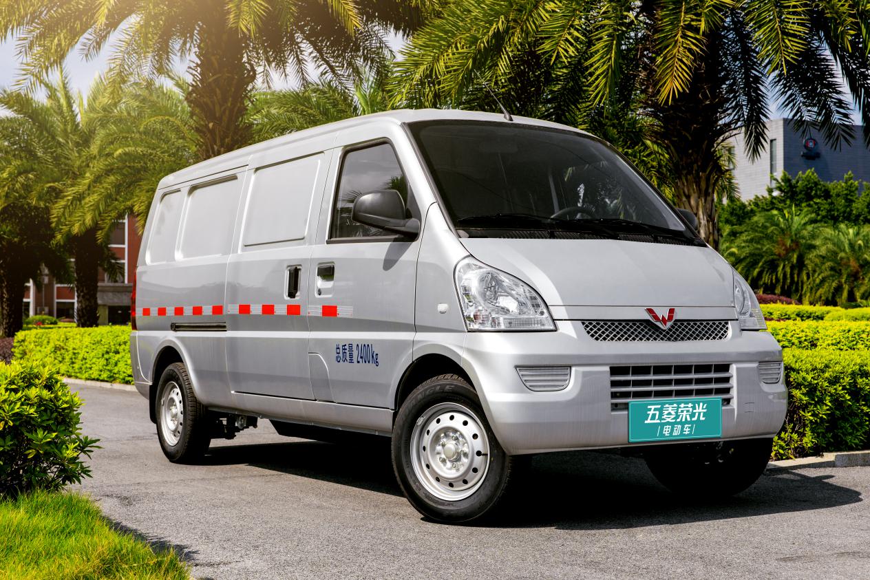 地摊经济盛行，五菱“地摊车”瞄准新风口