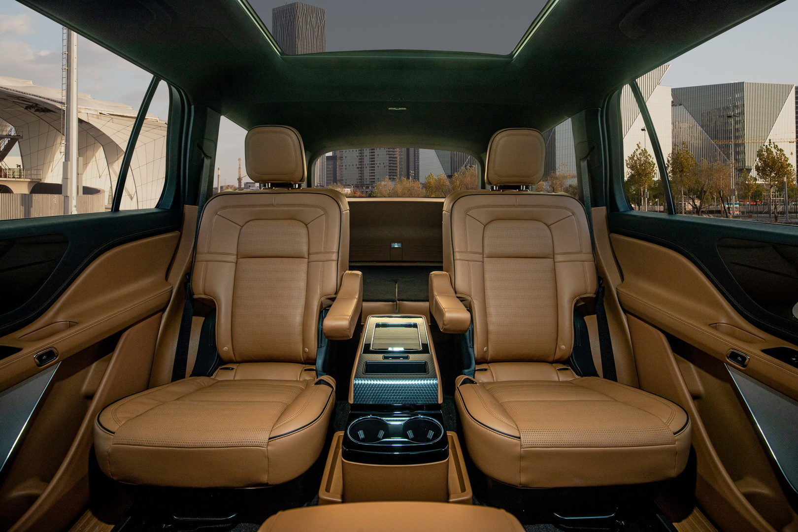 林肯首款中国“智”造大型美式豪华SUV 全新林肯飞行家Aviator 7月8日上市起航