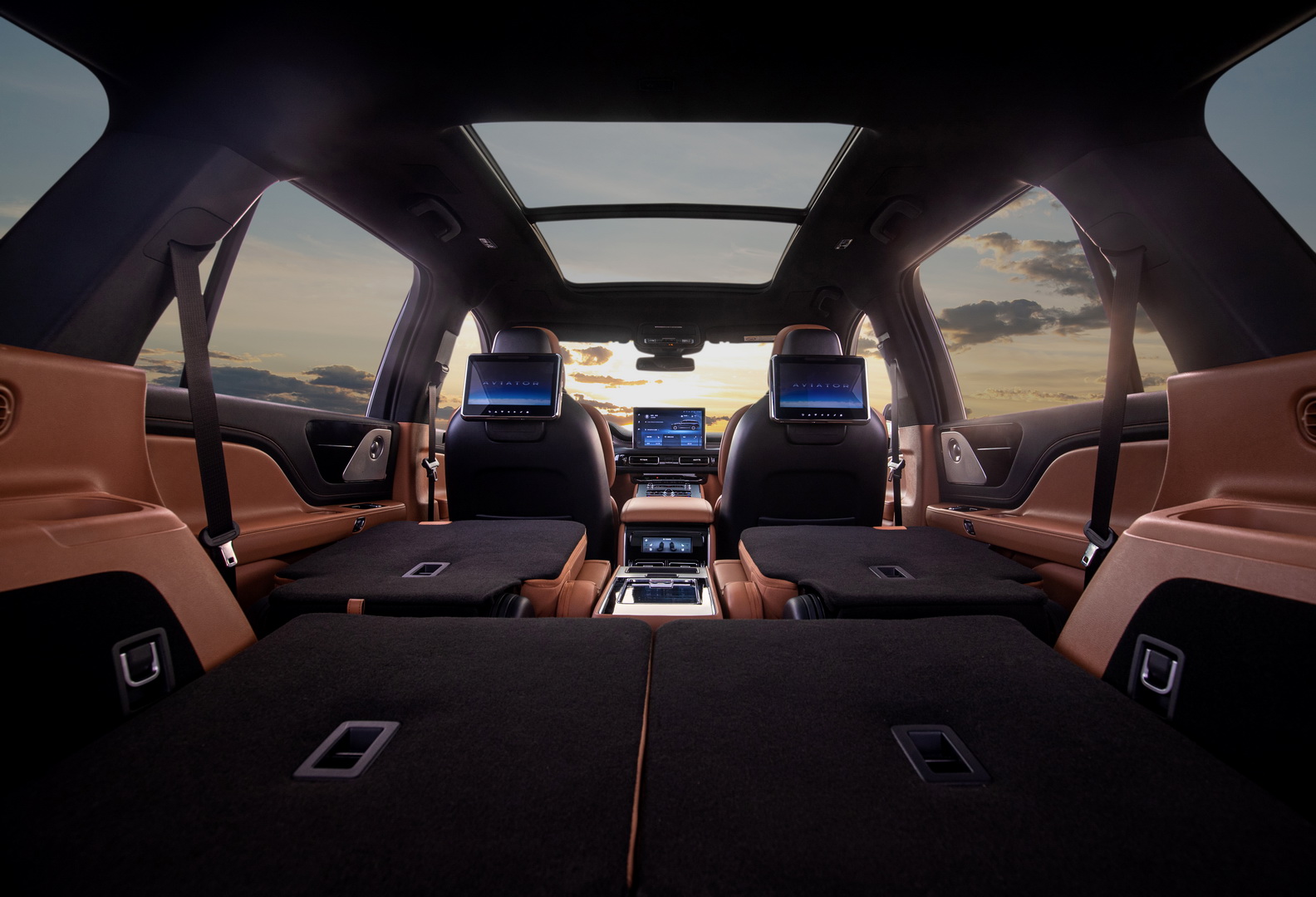 林肯首款中国“智”造大型美式豪华SUV 全新林肯飞行家Aviator 7月8日上市起航
