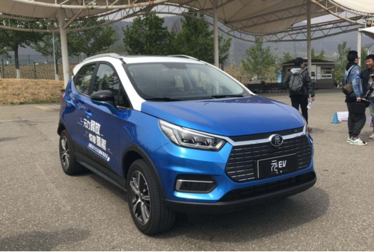 雨季自驾游一定选辆放心车——BEIJING-EX3 VS 比亚迪元EV535