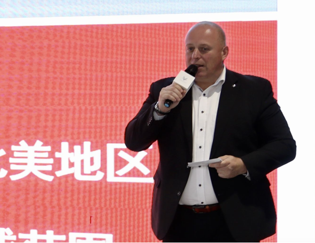 三巨头齐聚京城，车展前要搞事情？