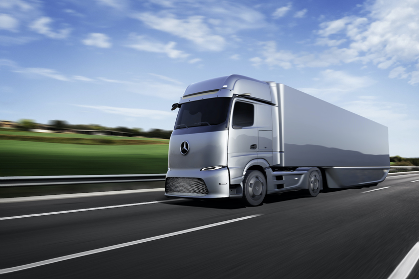 发布Actros F等新车 奔驰展示旗下最新卡车与创新技术