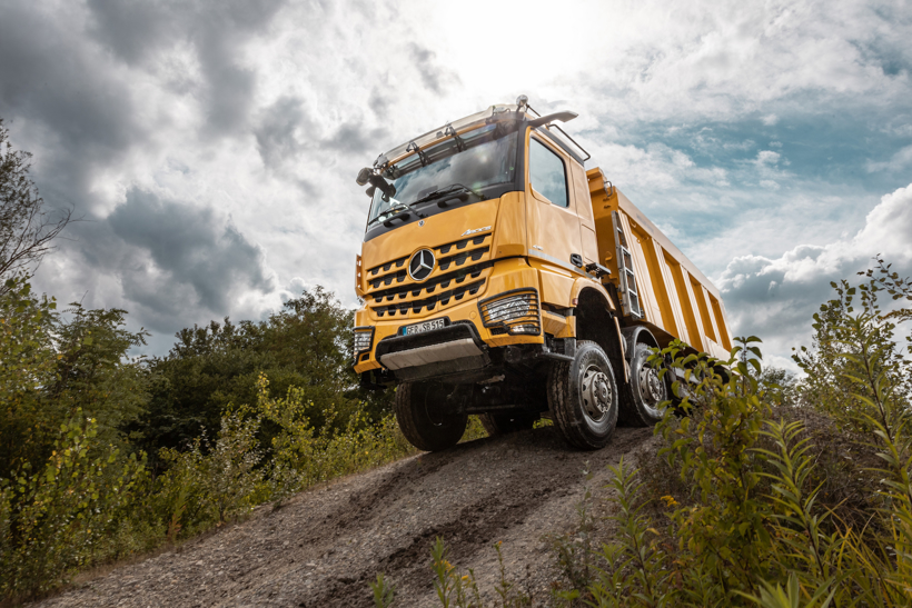 发布Actros F等新车 奔驰展示旗下最新卡车与创新技术