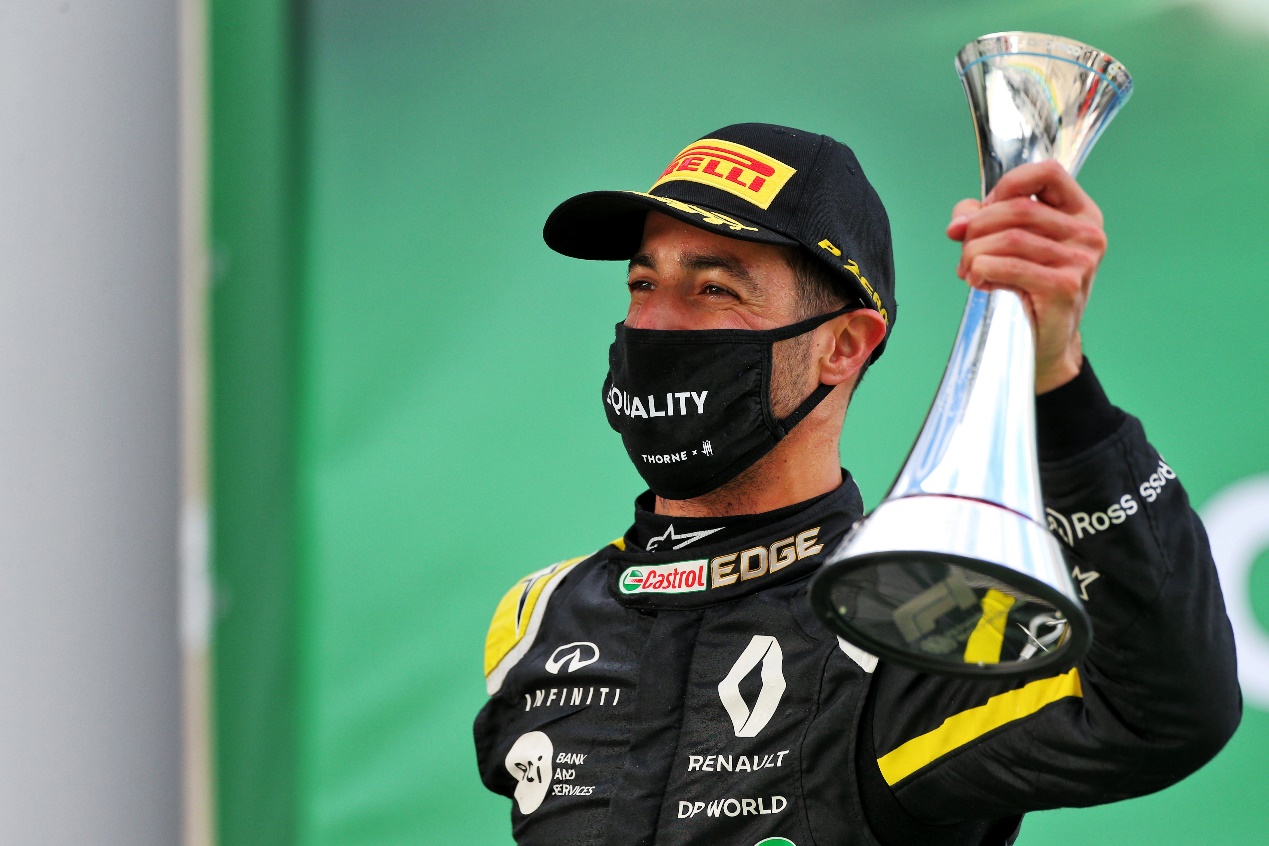 里卡多F1德国站勇夺季军，雷诺F1车队重返领奖台