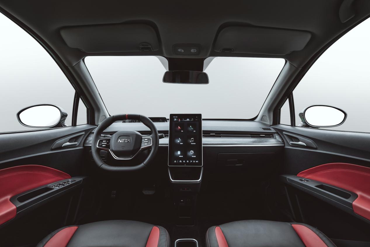 更智能、更好看的“小Model 3” ，买它不香吗？