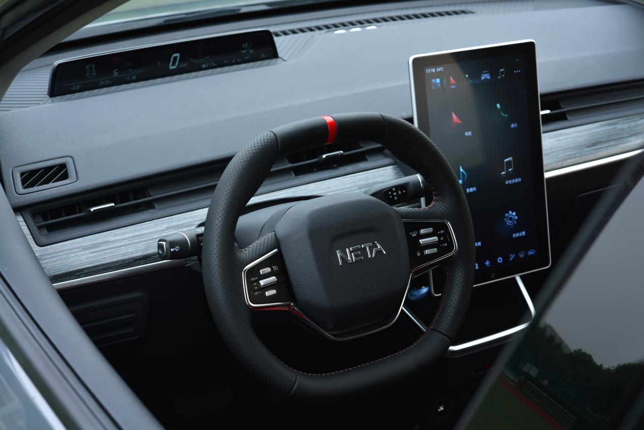 更智能、更好看的“小Model 3” ，买它不香吗？