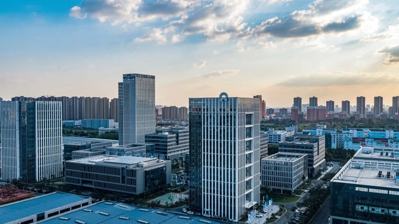 跨过万辆交付门槛，头部新势力将进入全面比拼时代