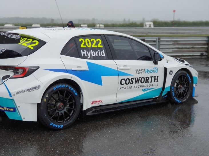 业界首次混合动力房车锦标赛使用全新 Delta Motorsport 智能功率密集型电池组