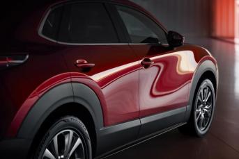 MAZDA CX-30荣膺「2020～2021年度日本汽车殿堂年度汽车设计大奖」