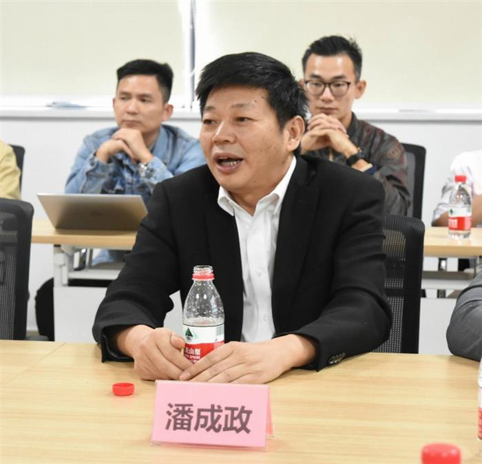 岳超履新东风南方数据公司总经理