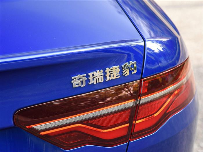 国产Model 3、宝马和捷豹路虎：这些车的尾标，为何需要抠掉？