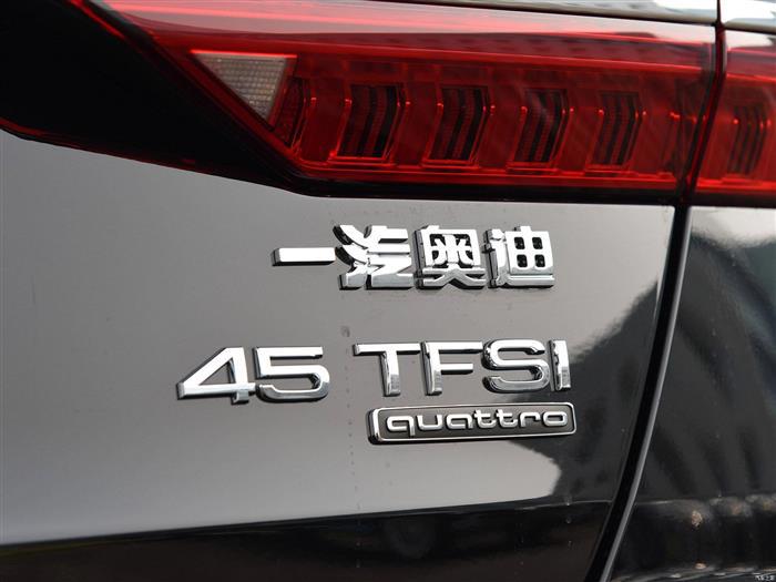 国产Model 3、宝马和捷豹路虎：这些车的尾标，为何需要抠掉？