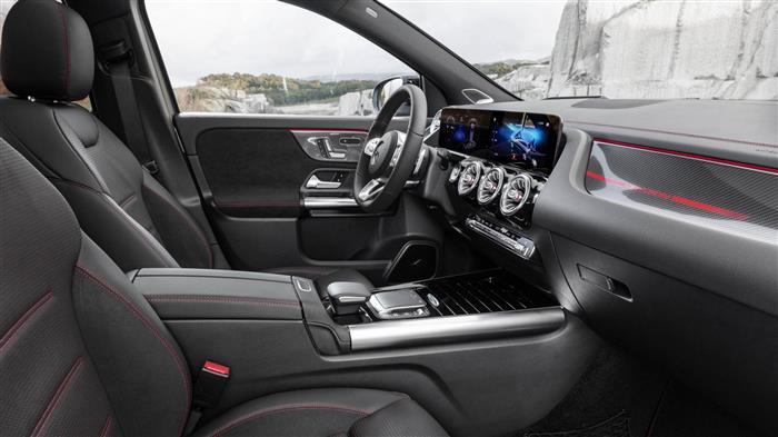 奔驰发布全新GLA，这回真是辆“SUV”了？