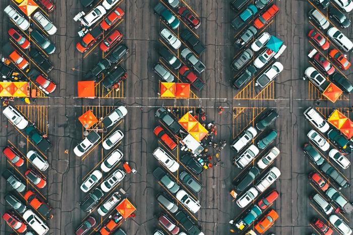 乘联会：2019年中国乘用车销量2069万辆，同比下降7.4%