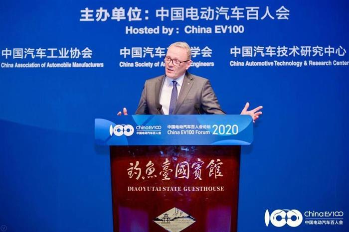 大众中国冯思翰：为新能源汽车发展再次注入活力至关重要
