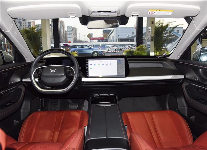 4月上市、续航超700km，小鹏P7无惧Model 3?