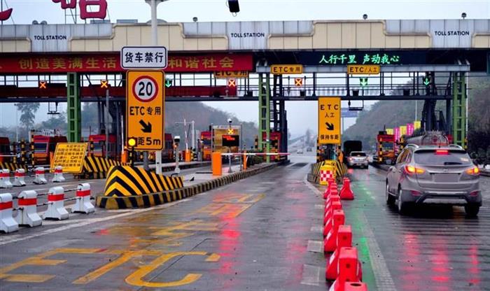 7月起ETC成为车辆出厂选配，车主：我只关心收费问题解决没有？