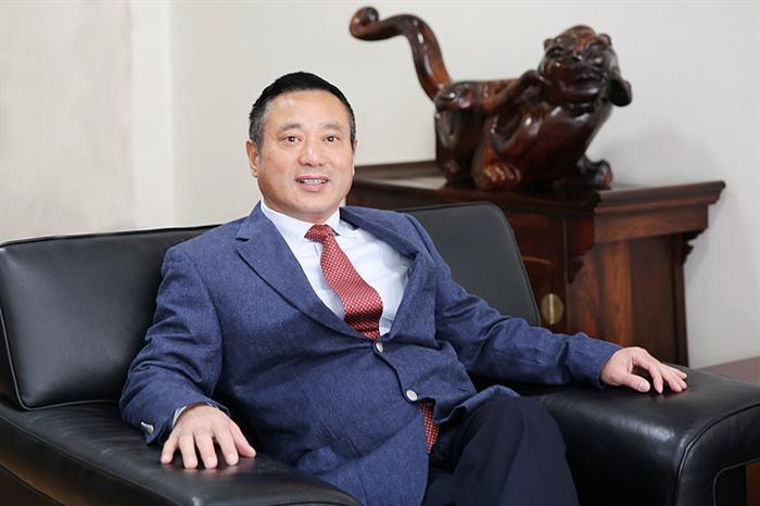 卖地又卖房的铁牛，能拉回谷底的众泰汽车吗？