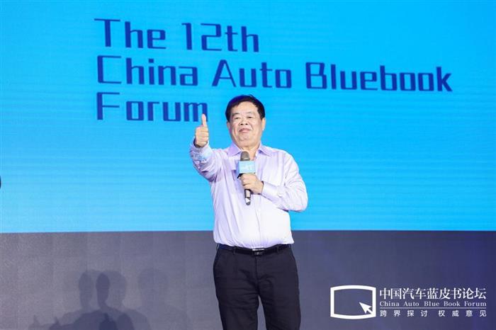 当李斌、魏建军、何小鹏们都在讲特斯拉时，这个时代真的变了
