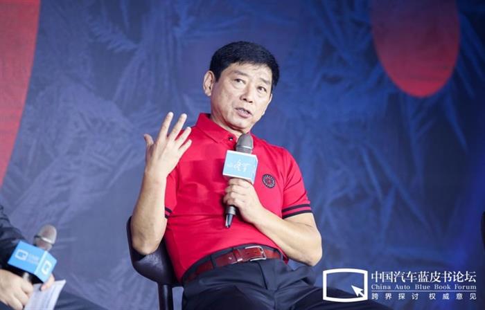 当李斌、魏建军、何小鹏们都在讲特斯拉时，这个时代真的变了
