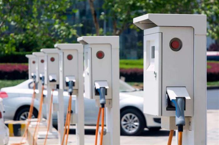 北京2万新发指标敲定，新能源车企打响家庭用车争夺战